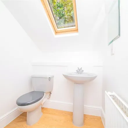 Rent this 4 bed apartment on Paxton Road in London, W4 2QT