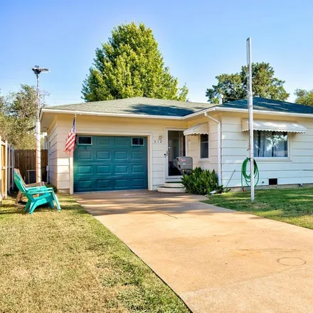 Buy this 2 bed house on 310 East Beech Avenue in Enid, OK 73701