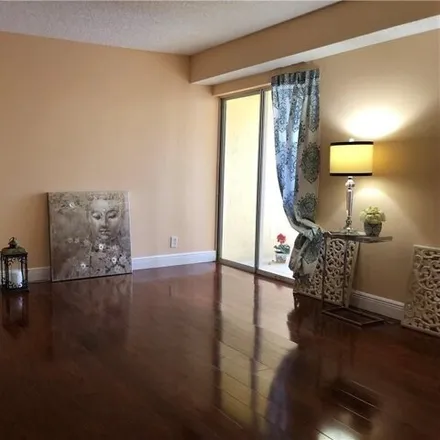 Image 5 - 7690 Westwood Drive, Tamarac, FL 33321, USA - Condo for rent