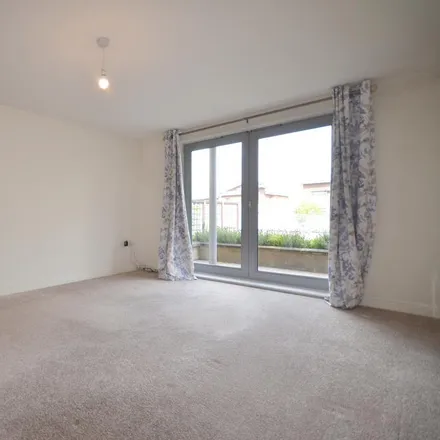 Rent this 1 bed apartment on Park Road in Easthampstead, RG12 2TN