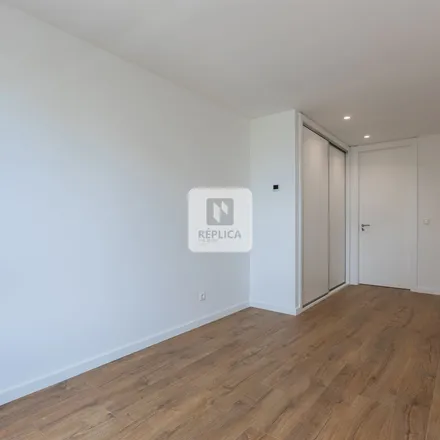 Rent this 3 bed apartment on Rua Doutor António Luís Gomes in 4000-274 Porto, Portugal