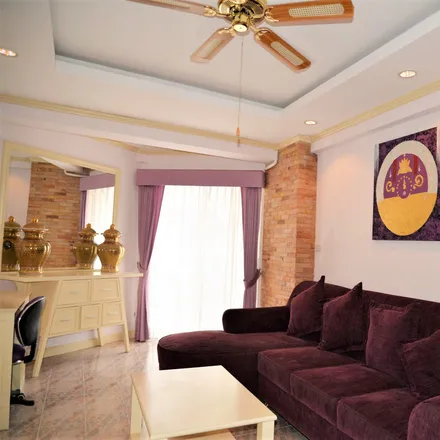 Rent this 1 bed condo on Jomtien 11 in Pattaya City, Chon Buri Province 20260