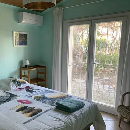 Rent this 5 bed house on Hyères in Place de l'Europe, 83400 Hyères