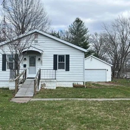 Buy this 2 bed house on 749 Edwards Street in Carlinville, IL 62626