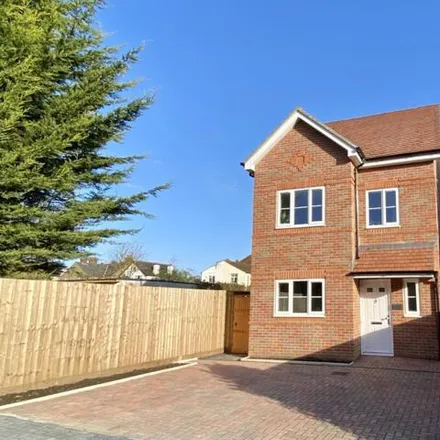 Buy this 3 bed house on Damson Close in Rounton, WD24 5JY