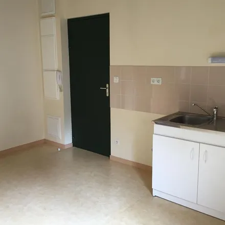 Rent this 1 bed apartment on 48 Rue Rabelais in 49000 Angers, France