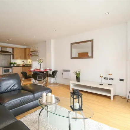 Image 2 - XQ7, Taylorson Street South, Salford, M5 3BL, United Kingdom - Apartment for rent