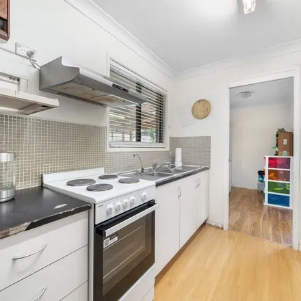 Image 2 - Mackellar Drive, Boronia Heights QLD 4118, Australia - Apartment for rent