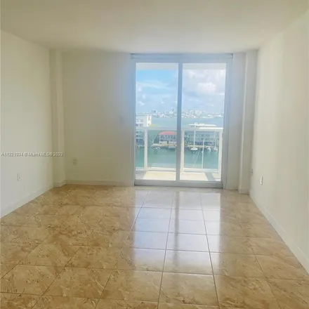 Image 3 - 7928 West Drive, North Bay Village, Miami-Dade County, FL 33141, USA - Apartment for rent