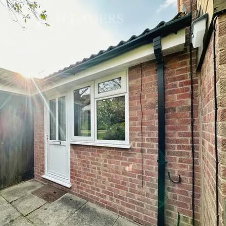 Rent this 1 bed house on Blackthorn Drive in Leicester, LE4 1BH