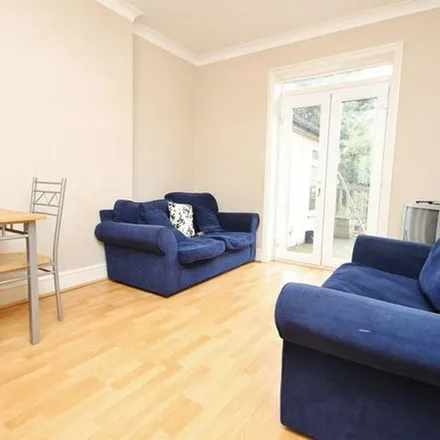 Image 5 - Calvin Road, Bournemouth, BH9 1LW, United Kingdom - Apartment for rent