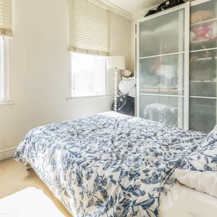 Rent this 1 bed apartment on Heathway Court in Finchley Road, Childs Hill