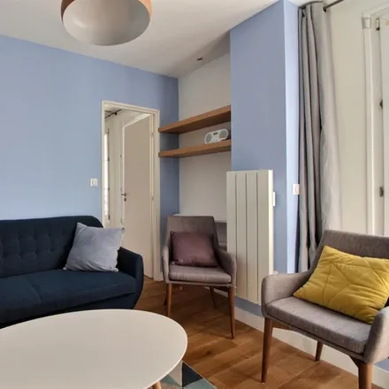 Image 6 - 35 Rue de Ponthieu, 75008 Paris, France - Apartment for rent