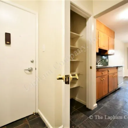 Image 3 - 350 Hanover Avenue, Oakland, CA 94606, USA - Apartment for rent