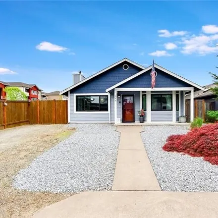 Buy this 3 bed house on 944 3rd Avenue North in Kent, WA 98032