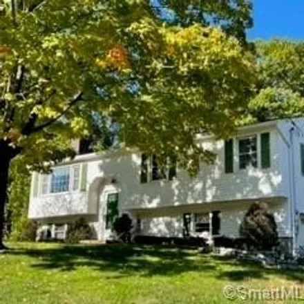 Image 1 - 52 Summerwood Road, Wallingford, CT 06492, USA - House for sale