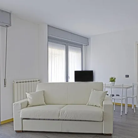 Image 4 - Via Leonardo Bruni, 23, 20158 Milan MI, Italy - Apartment for rent