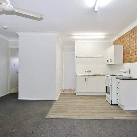 Image 7 - Denham Lane, Allenstown QLD 4700, Australia - Apartment for rent