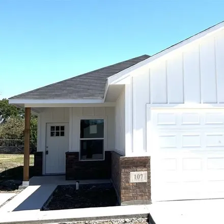 Buy this 3 bed house on 107 Sweeney Street in Hillsboro, TX 76645