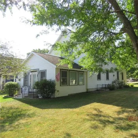 Buy this 6 bed house on 425 Prospect Street in Peterson, Fillmore County