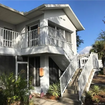 Buy this studio condo on 847 Southeast Mayo Drive in Crystal River, Citrus County