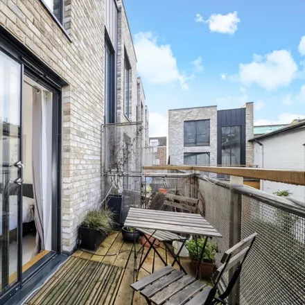 Image 8 - Abbeville Mews, London, SW4 7ED, United Kingdom - House for rent