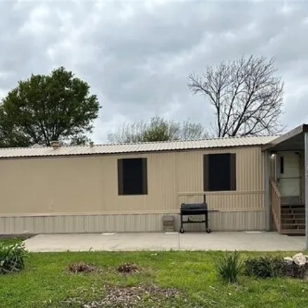 Rent this 4 bed house on 495 Winona Drive in Pasadena, TX 77506