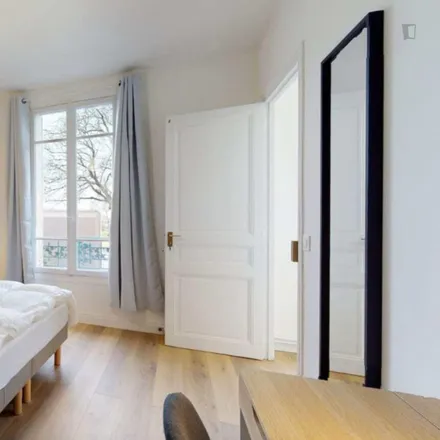 Rent this 6 bed room on 8 Avenue de Mormal in 59000 Lille, France