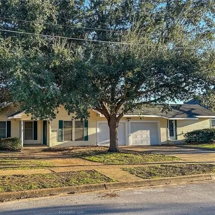 Buy this 4 bed house on 426 South Harvey Street in Caldwell, TX 77836