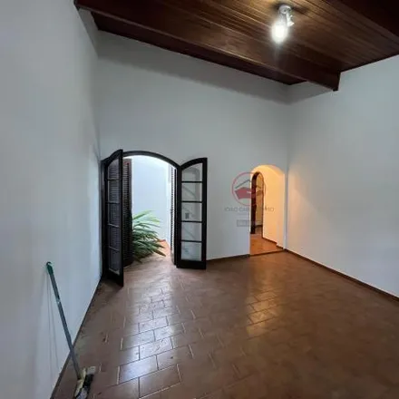 Buy this 3 bed house on unnamed road in Areão, Taubaté - SP