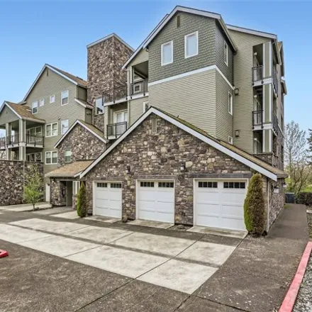 Buy this 3 bed condo on 11533 Southeast Hawk Ledge Way in Happy Valley, OR 97086