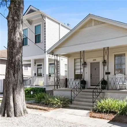 Buy this 3 bed house on 200 Helena Street in New Orleans, LA 70119