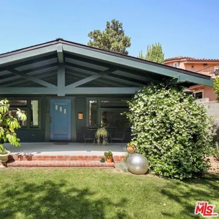 Rent this 3 bed house on Observatory Avenue in Los Angeles, CA 90027
