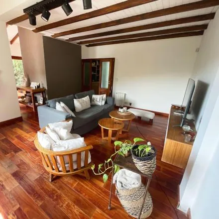 Buy this 3 bed house on Manuel Ocampo 977 in Partido de Hurlingham, Hurlingham