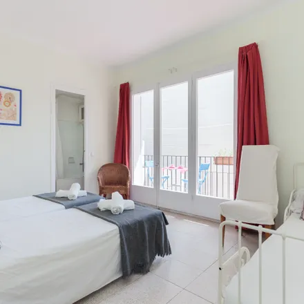 Image 6 - Carrer de les Parellades, 23, 08870 Sitges, Spain - Apartment for rent