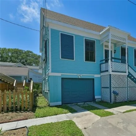 Buy this 4 bed house on 1207 20th Street in Galveston, TX 77550