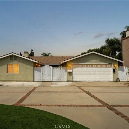 Image 1 - 2975 East Garfield Avenue, Orange, CA 92867, USA - House for sale