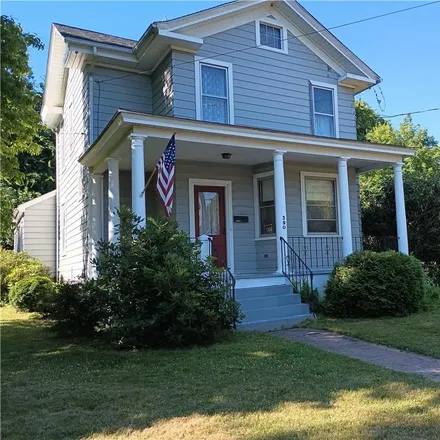 Buy this 3 bed house on 390 Butternut Street in Middletown, CT 06457