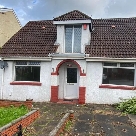 Rent this 1 bed house on Cimla Road in Neath, SA11 3TT