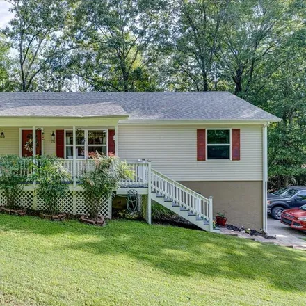 Buy this 3 bed house on 9341 Wyndover Drive in Maplewood Heights, Hamilton County