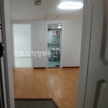 Rent this 3 bed apartment on 서울특별시 강남구 대치동 916-61