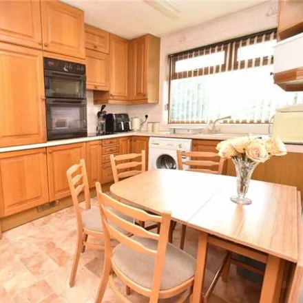 Image 3 - 34 Field End Gardens, Leeds, LS15 0QQ, United Kingdom - Duplex for sale