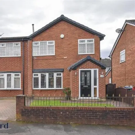Buy this 5 bed house on Bealcroft Close in Milnrow, OL16 3XD