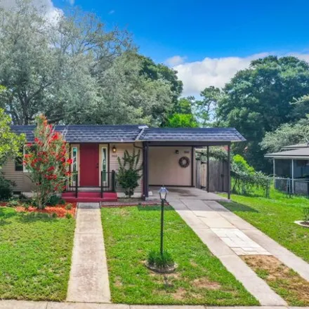 Rent this 3 bed house on 960 Catalina Rd in Saint Augustine, Florida