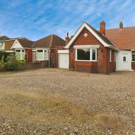Rent this 4 bed house on Cottingham Castle Road in Castle Road, Cottingham
