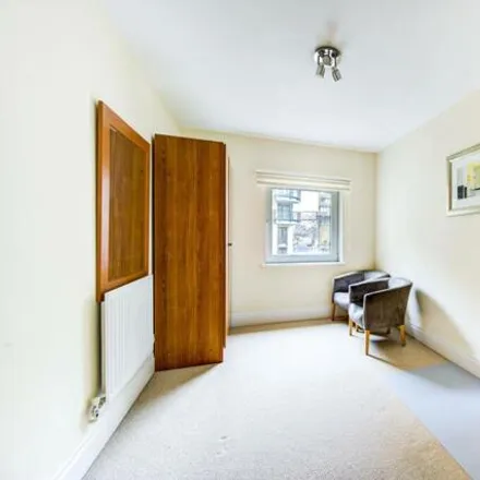 Image 7 - Warren House &amp; Atwood House, 185 Warwick Road, London, W8 6PL, United Kingdom - Apartment for rent