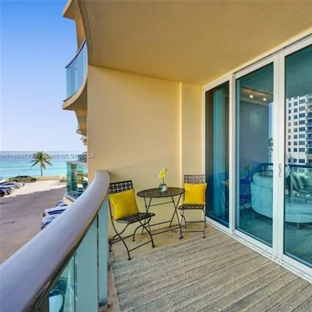 Image 2 - 2501 S Ocean Dr Apt 401, Hollywood, Florida, 33019 - Condo for rent