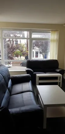 Image 4 - Russell Terrace, Royal Leamington Spa, CV31 1EY, United Kingdom - Townhouse for rent
