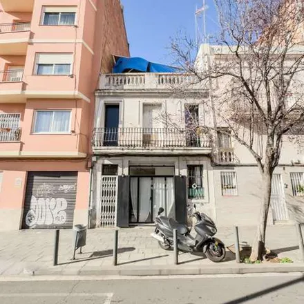 Rent this 1 bed apartment on Escola Santiago Ramón y Cajal in Carrer d'Albareda, 2