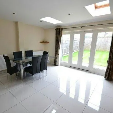 Rent this 3 bed apartment on Barradale Court in Leicester, LE2 1AN